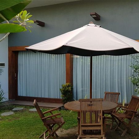 Pipe Dream Villas Resort Kuta  Exteriör bild