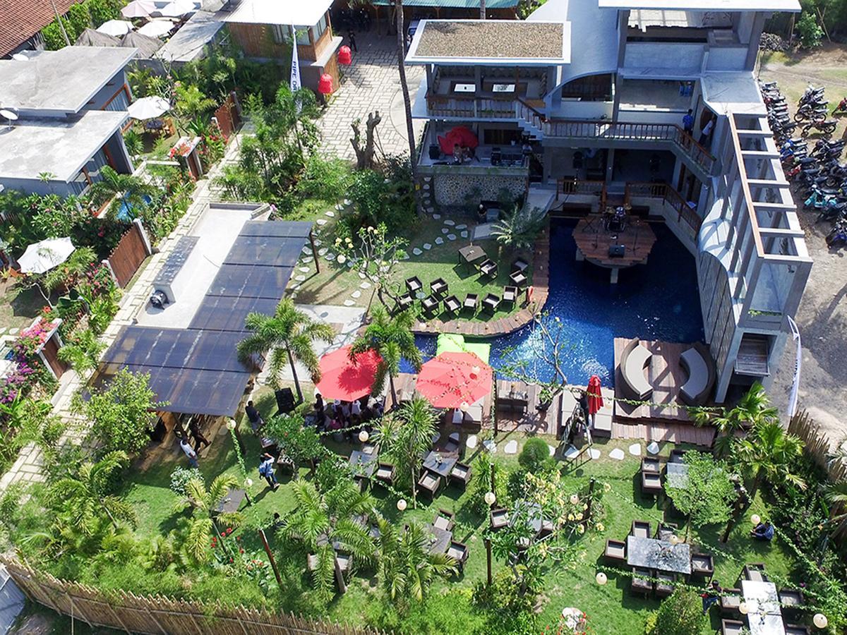 Pipe Dream Villas Resort Kuta  Exteriör bild