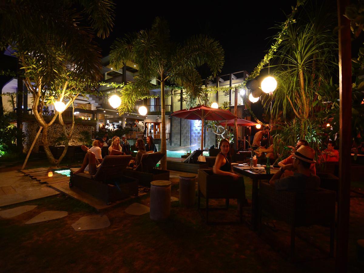 Pipe Dream Villas Resort Kuta  Exteriör bild