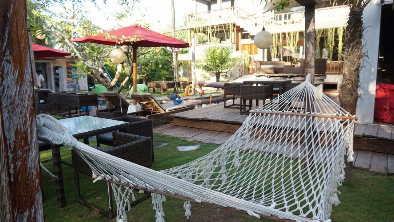 Pipe Dream Villas Resort Kuta  Exteriör bild