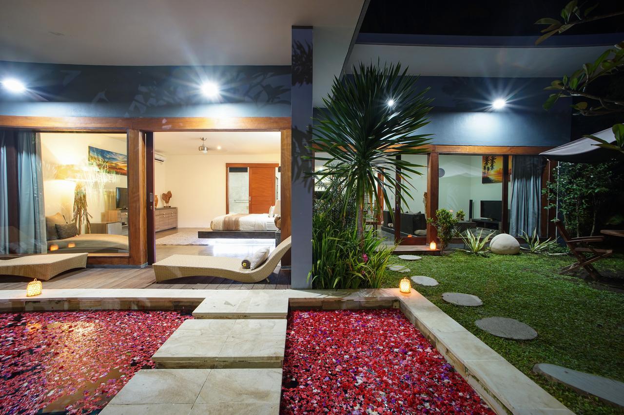 Pipe Dream Villas Resort Kuta  Exteriör bild