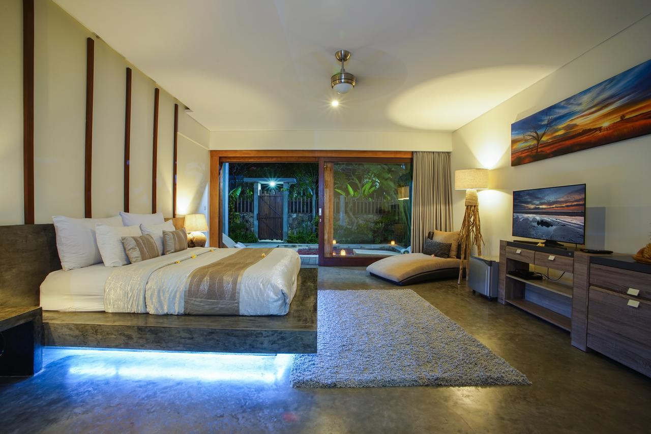 Pipe Dream Villas Resort Kuta  Exteriör bild