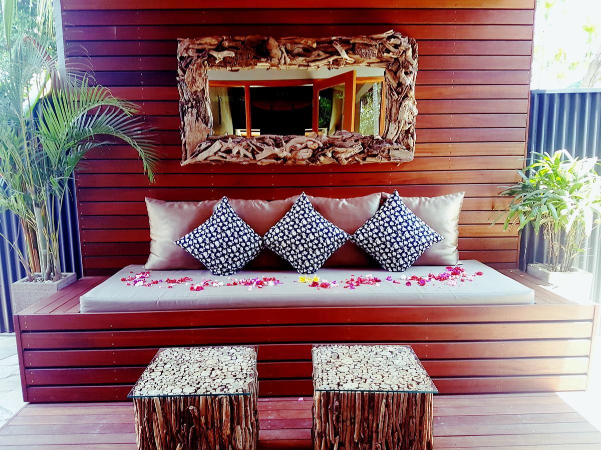 Pipe Dream Villas Resort Kuta  Exteriör bild