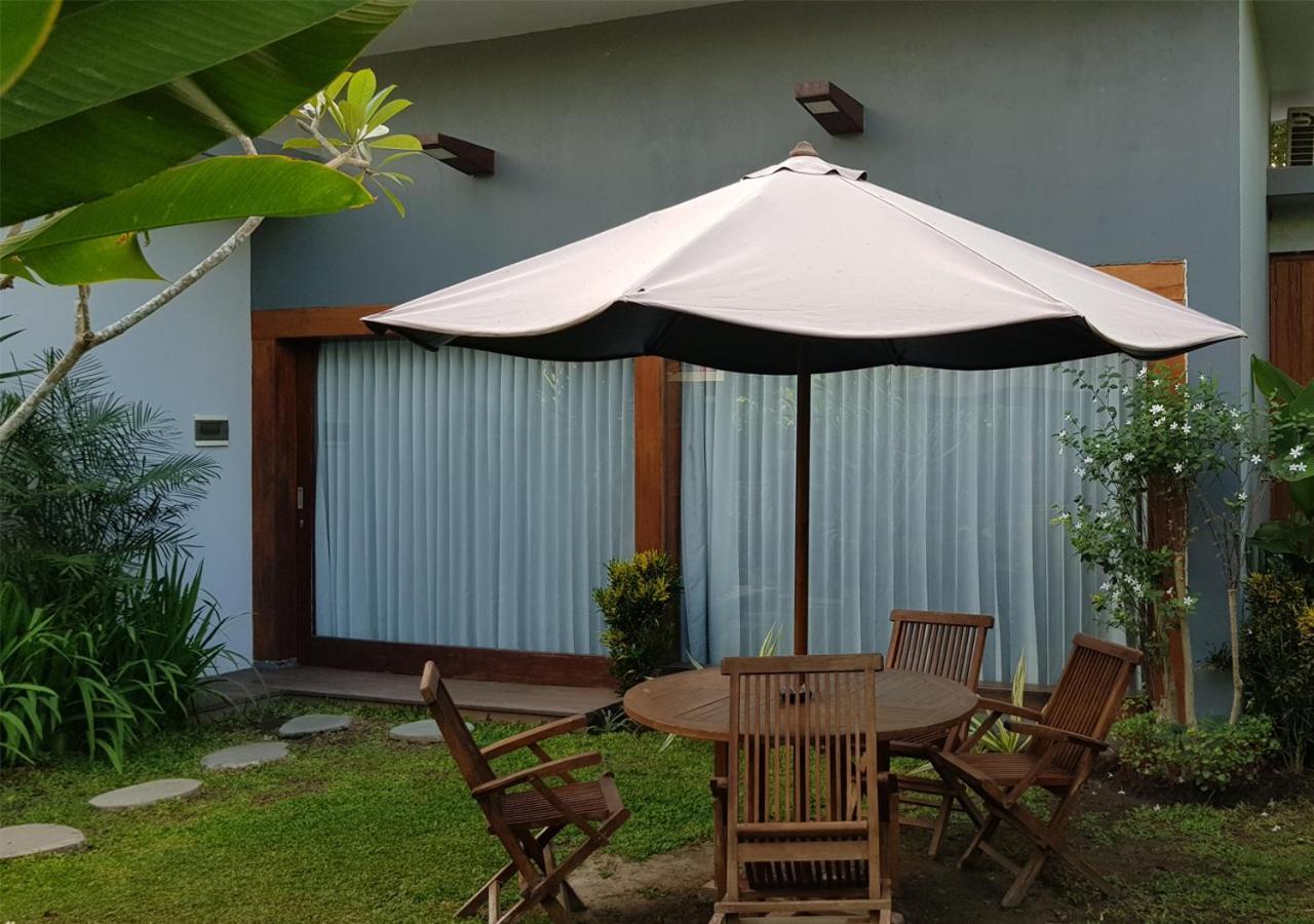Pipe Dream Villas Resort Kuta  Exteriör bild